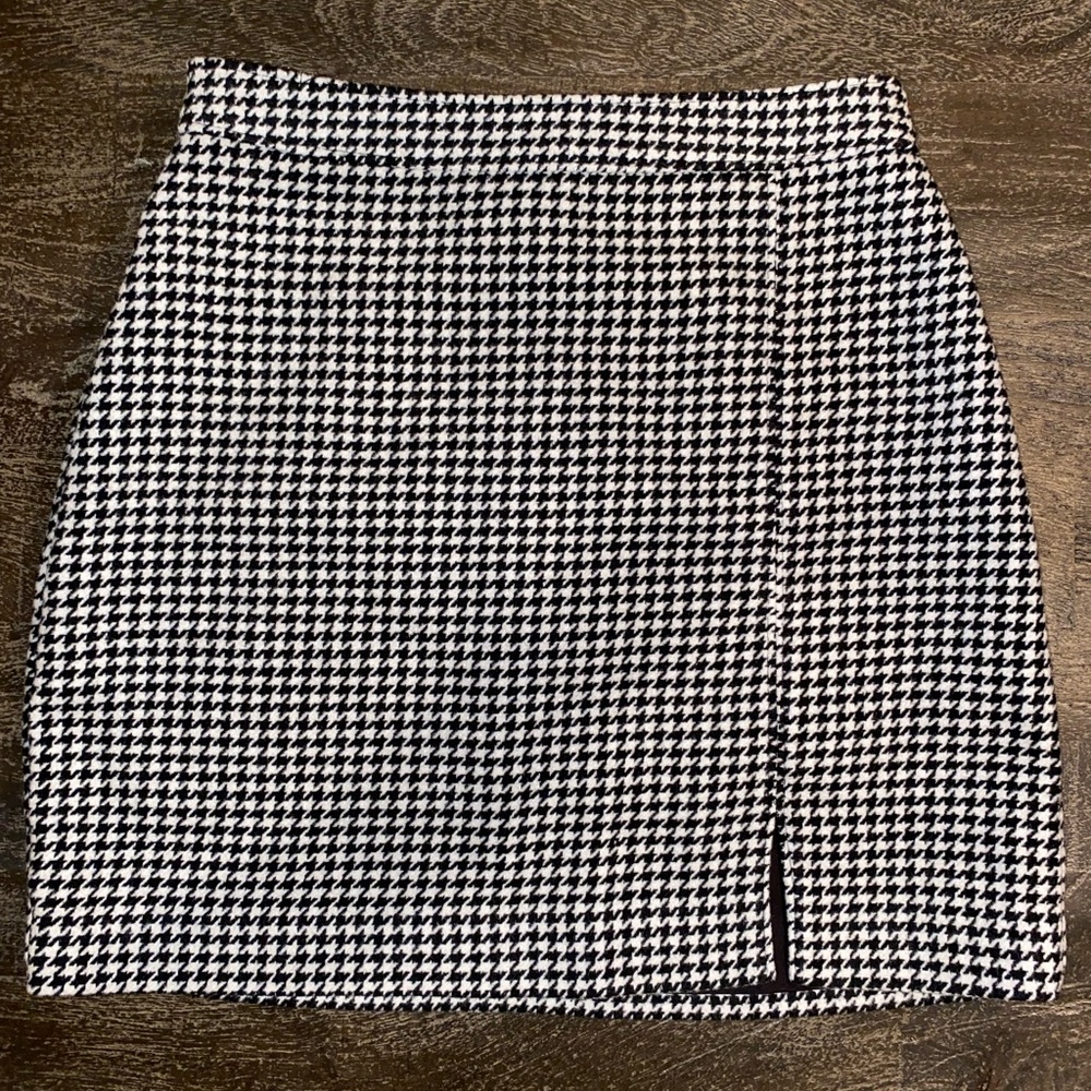 Hollister Mini Skirt, Size- XS, Worn Once